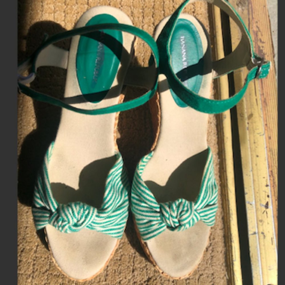 Banana Republic espadrille wedge sandals 9.0